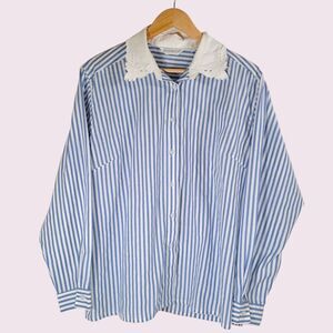 Vtg STONYBROOK Blue White Striped Sz 40 Long Sleeve Button Down Top Lace Collar